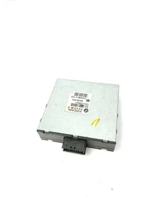 BMW 3 E90 E91 Other control units/modules 9127088 0110441668 8ES00947920