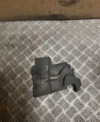 Land Rover Freelander 2 - LR2 Heat shield in engine bay BJ32AN041EB