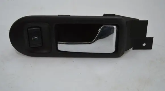 Volkswagen PASSAT B5 Front door interior handle 3B1837114