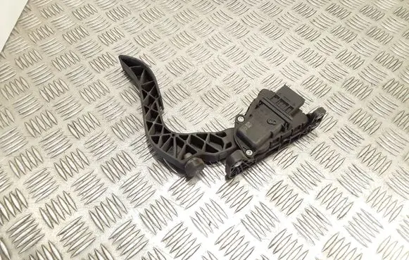 Audi A6 S6 C6 4F Accelerator throttle pedal 4F1723523