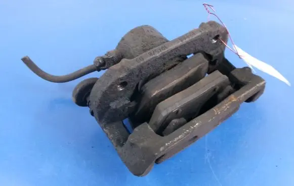 BMW 1 E82 E88 Front brake caliper