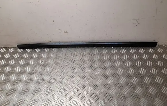 Tesla Model Y Rear door trim (molding) 149572200B