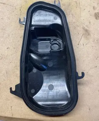 Volvo XC60 Headlight/headlamp dust cover 90029518