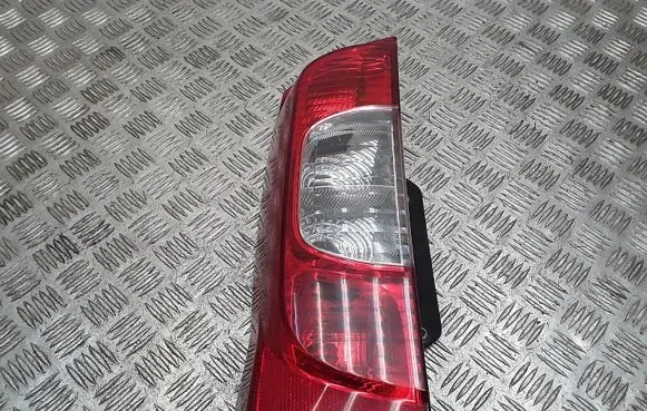 Rear/tail lights