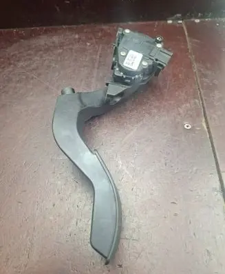 Audi A6 S6 C5 4B Accelerator throttle pedal 6PV00837603 8D1721523F