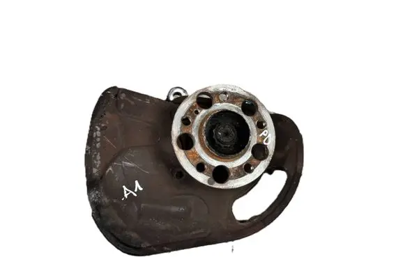 Mercedes-Benz C AMG W204 Front wheel hub A2043322001