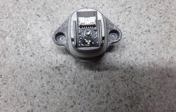 BMW 7 G11 G12 LED ballast control module 7408731