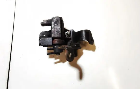 Volvo V50 Turbo solenoid valve 6g9q9e882ca 70177100