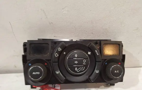 Peugeot 3008 I Climate control unit 96738323XT