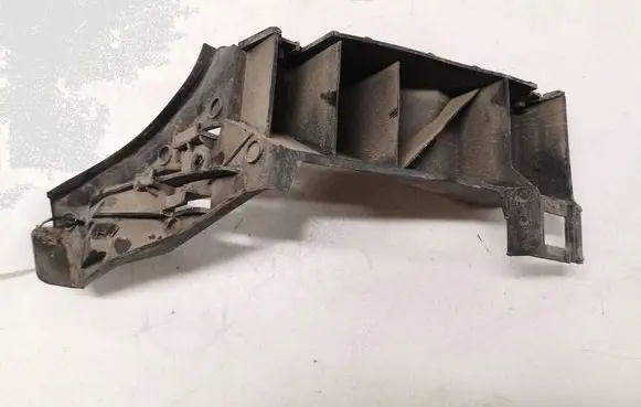 Volkswagen Polo IV 9N3 Rear bumper mounting bracket 6Q6807375