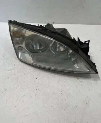 Ford Mondeo Mk III Headlight/headlamp 1S7113005AM 0301174202 108202A04HR