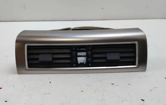 BMW 6 E63 E64 Dash center air vent grill 6910734