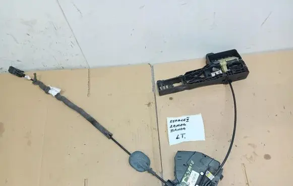 Renault Espace - Grand espace V Front door lock 825036772R
