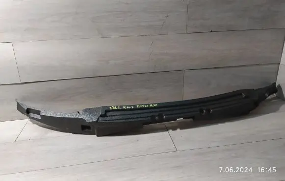 Volvo XC60 Front bumper foam support bar 32345553