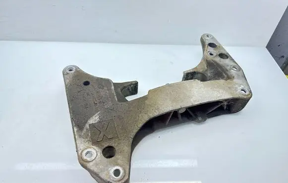 BMW 3 G20 G21 Gearbox mounting bracket 51384310