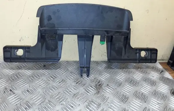 Volvo S80 Third/center stoplight 8693988
