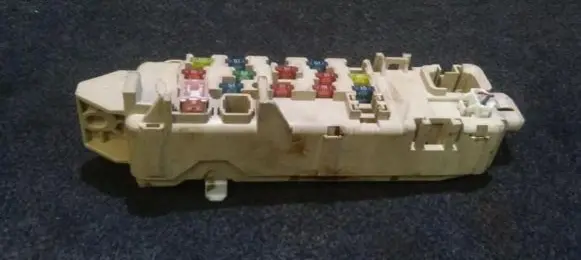 Mazda 323 Fuse box set 8l260224 8l26-0224