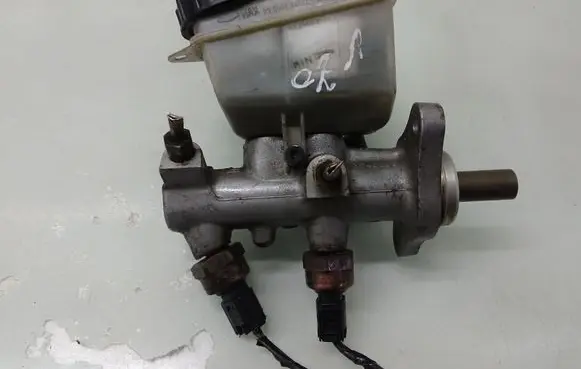 Volvo V70 Master brake cylinder 0335088486J