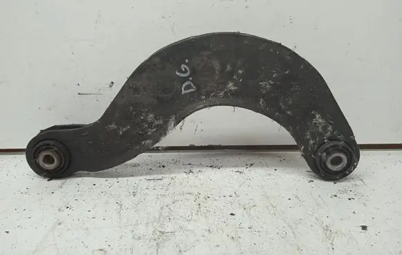 Rear control arm
