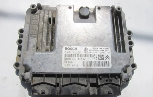 Citroen C5 Engine control unit/module 9663245780 0281011561