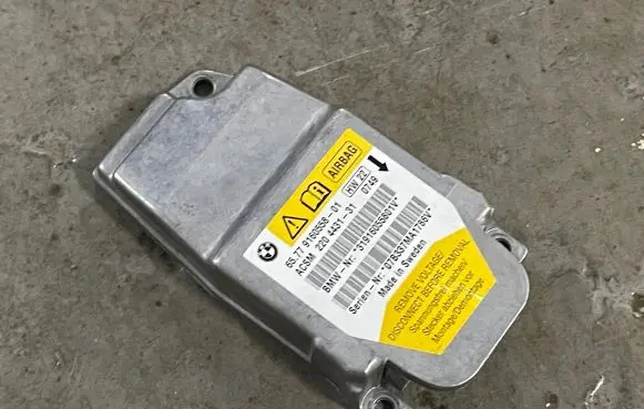 BMW 5 E60 E61 Airbag control unit/module 9160558 31916055801V 220443131