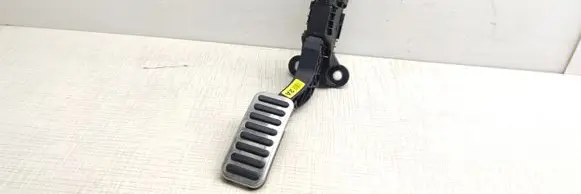 KIA Stonic Accelerator throttle pedal 32700XXXXX