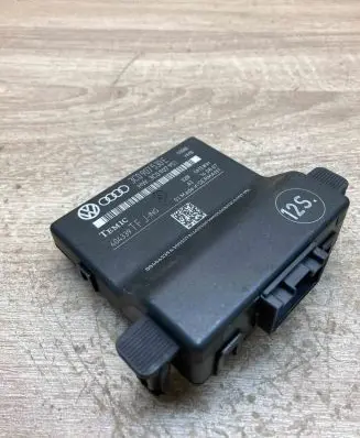 Volkswagen PASSAT B6 Gateway control module 3C0907530E 3C0907951