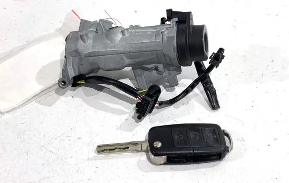 Volkswagen Golf V Ignition lock 1K0905865