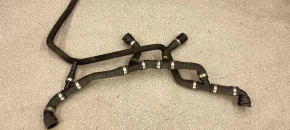 BMW M6 Engine coolant pipe/hose 2284289 17122284289