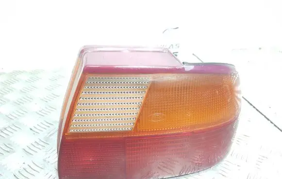 Ford Mondeo MK I Rear/tail lights D07LA 91022 93BG13N004