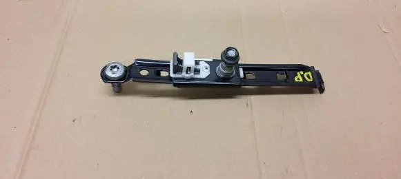 Jeep Grand Cherokee Seat belt adjustment rail 04610241AC I022723512 1015681