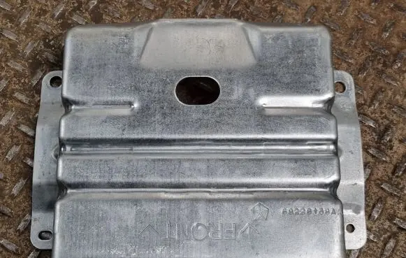 Chrysler Pacifica Other center console (tunnel) element 68226138AA
