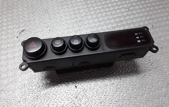 KIA Sportage Hazard light switch