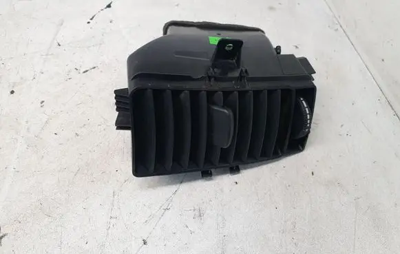 Mercedes-Benz Sprinter W901 W902 W903 W904 Dashboard air vent grill cover trim A9068300154