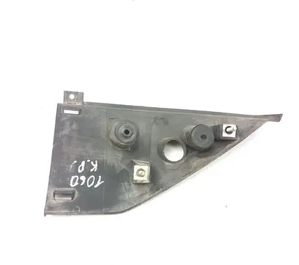 Front bumper splitter molding