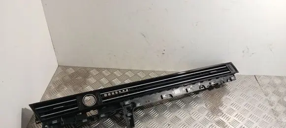 Volkswagen PASSAT B8 Dash center air vent grill 3G1858416E