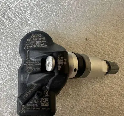 Volkswagen Tiguan Tire pressure sensor 5Q0907275B