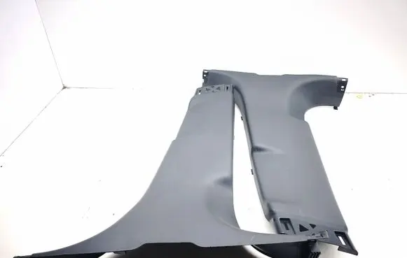 (B) pillar trim (bottom)