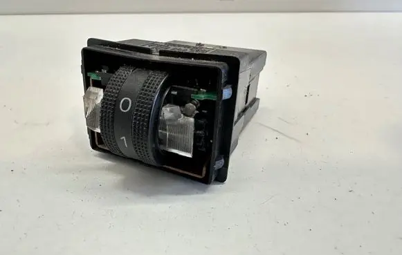Audi A4 S4 B8 8K Seat heating switch 4E0963563A 8E0963563