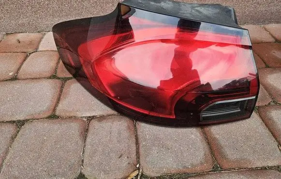Opel Zafira C Rear/tail lights 39033312