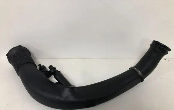 Volvo V40 Intercooler hose/pipe 31325985