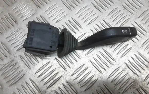 Opel Zafira A Indicator stalk 90560994