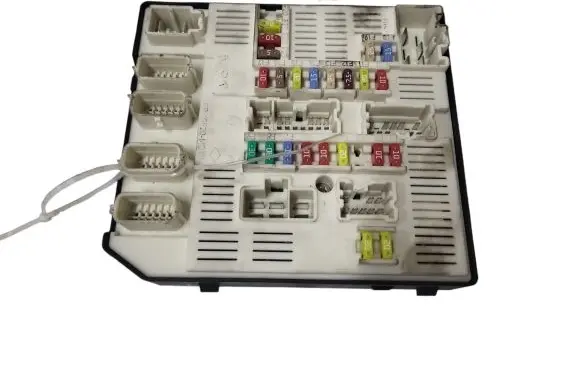 Renault Megane III Fuse module 284B61871R