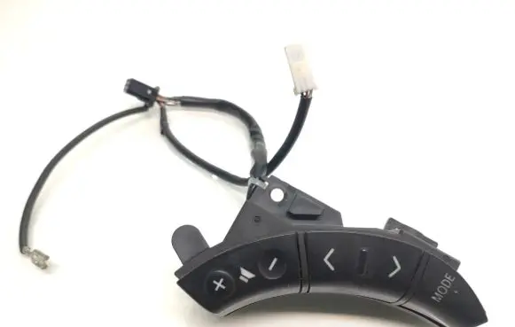 Steering wheel buttons/switches