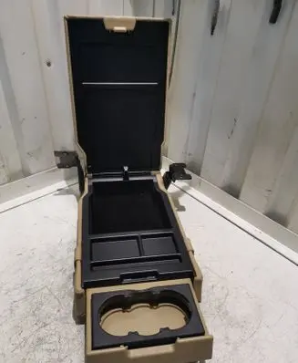 Mercedes-Benz CLS C219 Rear seat armrest 