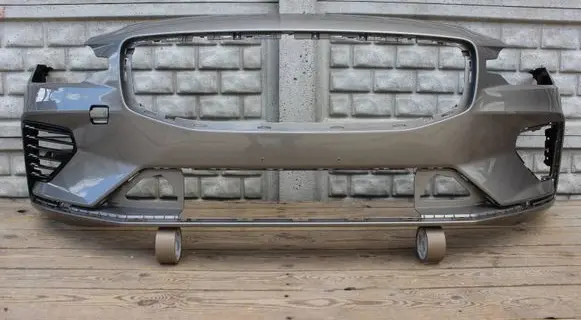 Volvo V60 Front bumper 31690530