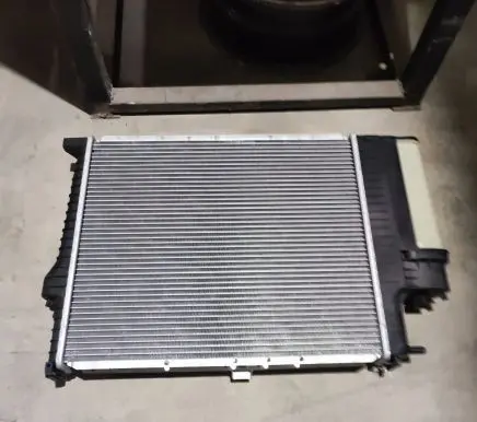 BMW 5 E39 Coolant radiator