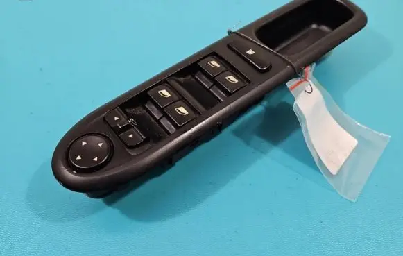 Peugeot 407 Electric window control switch 96468704XT IMPRK1375882