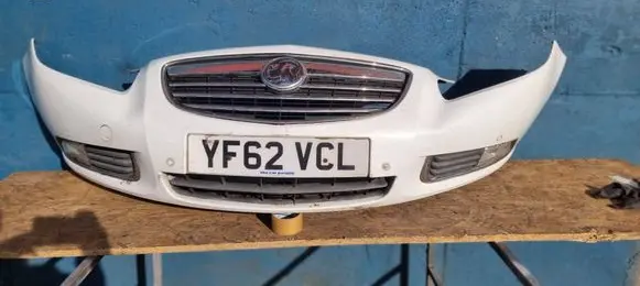 Opel Insignia A Front bumper 13288286