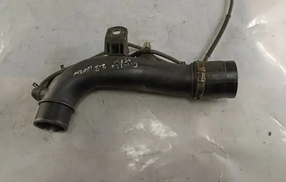 Toyota Corolla Verso AR10 Intercooler hose/pipe 173620R011